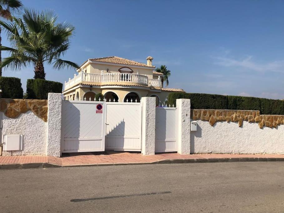 Maison Type Villa 4 Facades 4 Bedrooms Gran Alacant Bagian luar foto